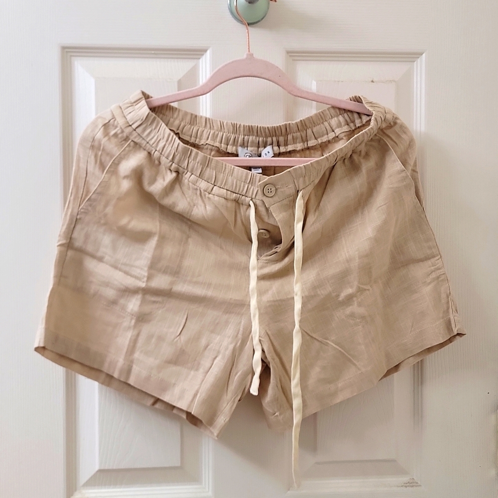 Linen shorts